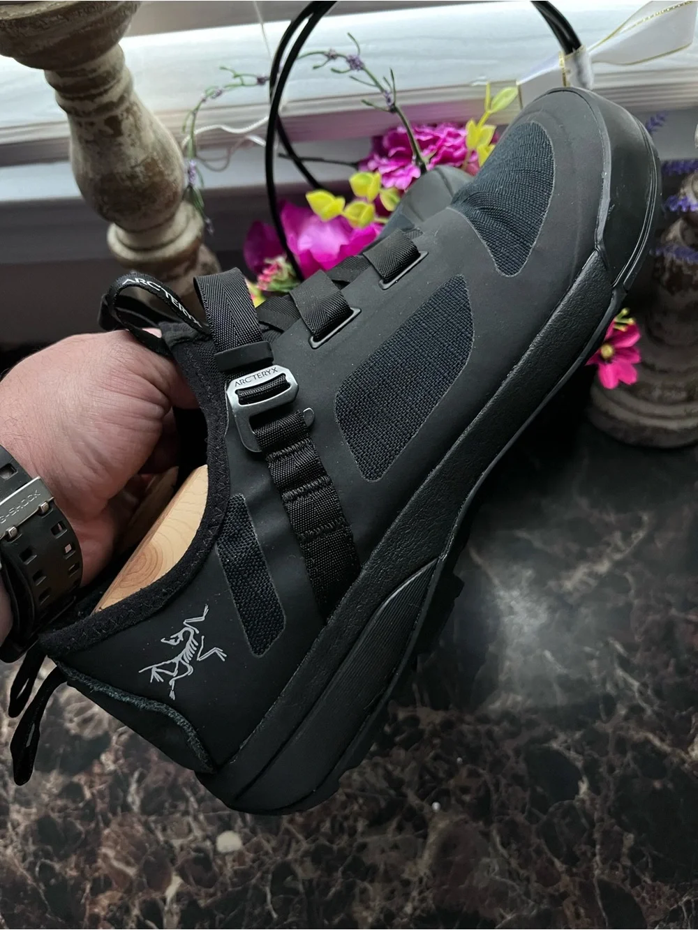 Arc'Teryx Arakys Approach  Athletic/Lifestyle Shoes  Size 10 Men/11.5 Women